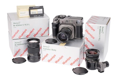 Lot 325 - A Mamiya 7 Medium Format Rangefinder Camera