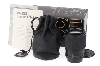 Lot 223 - A Carl Zeiss Sonnar T* f/2.8 135mm Lens