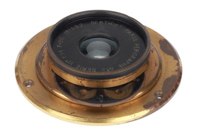 Lot 182 - A Berthiot Perigraphe No.2 f/14 90mm Lens