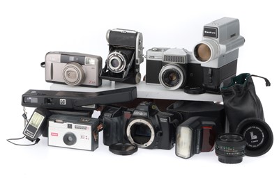 Lot 123 - A Selection of Mixed Cameras