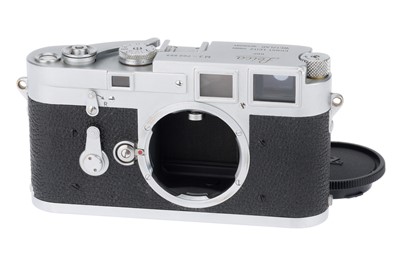 Lot 24 - A Leica M3 'First 1000' Rangefinder Camera Body