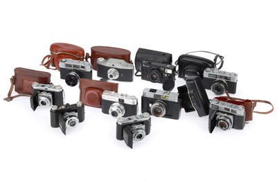 Lot 130 - A Mixed Selection of Cameras
