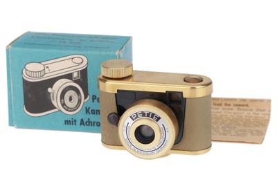 Lot 135 - A Petie Kamera Subminiature Camera