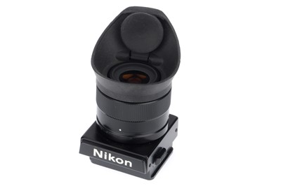 Lot 226 - A Nikon DW-4 Magnifying Viewfinder