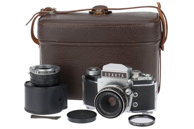 Lot 54 - An Ihagee Exakta Varex IIb 35mm SLR Camera