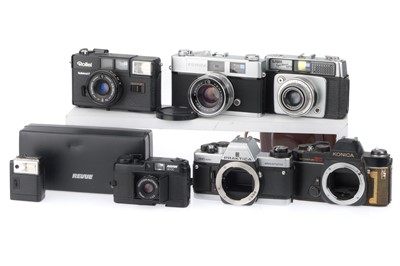 Lot 52 - A Mixed Group of Cameras