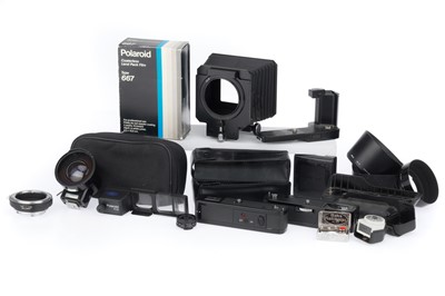 Lot 216 - A Selection of Mixed Photographica