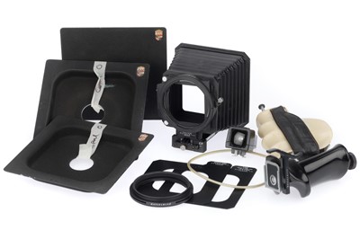 Lot 217 - A Selection of Mixed Medium and Large Format Photographica