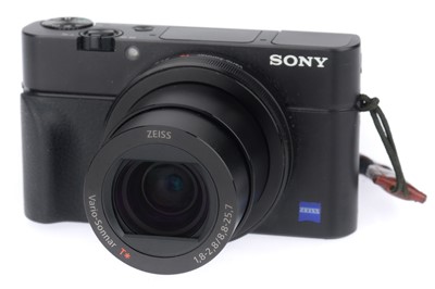 Lot 61 - A Sony RX100 III Compact Digital Camera