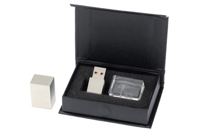 Lot 511 - Alan Parsons Project "Eye In The Sky" Album on Presentation USB Stick