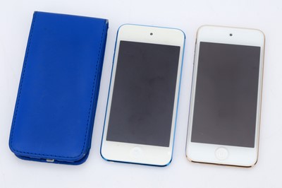Lot 488 - A Pair of Ipod Touch Devices