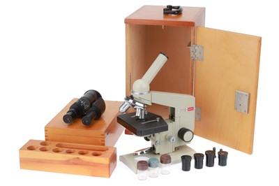 Lot 365 - A Lomo C2Y42 Microscope