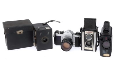 Lot 76 - A Mixed Selection of Cameras