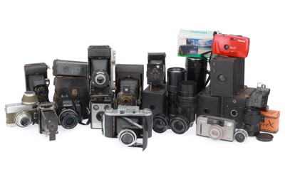 Lot 116 - A Mixed Group of Cameras and Lenses