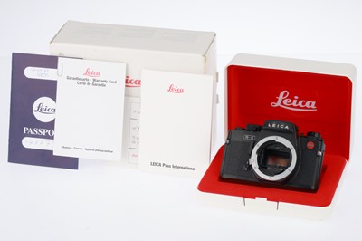 Lot 5 - A Leica R-E 35mm SLR Camera
