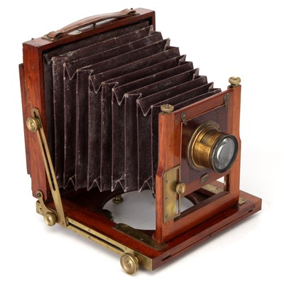 Lot 293 - An Express Photo Company 'English' Half Plate Mahogany Field Camera