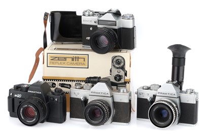 Lot 104 - A Group of 35mm Cameras