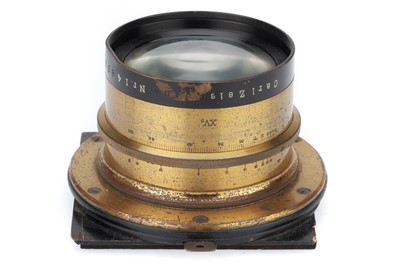 Lot 479 - A Carl Zeiss Jena f/4.5 40cm Brass Lens