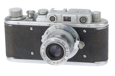 Lot 68 - A Zorki 1(d) 35mm Rangefinder Camera