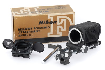 Lot 633 - A Nikon F Bellows Attachment Model II