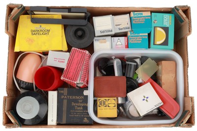 Lot 676 - A Selection of Darkroom & Camera Accessories
