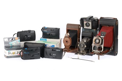 Lot 375 - A Mixed Selection of Cameras