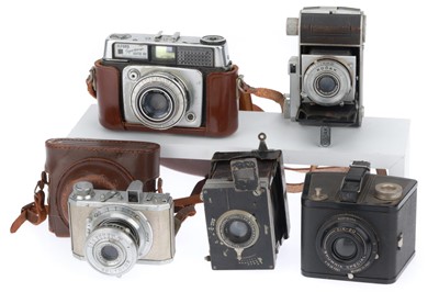 Lot 376 - A Mixed Group of Cameras