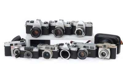 Lot 358 - A Mixed Selection of Cameras
