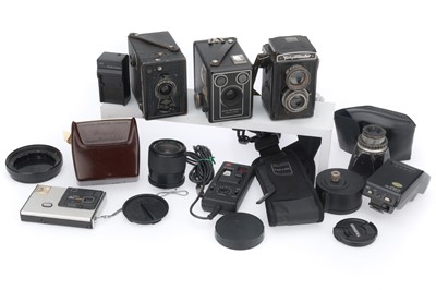 Lot 369 - A Mixed Selection of Cameras & Accessories