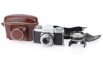 Lot 350 - A Zeiss Ikon Contaflex 35mm Camera