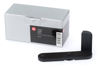 Lot 43 - A Leica Handgrip 18 766