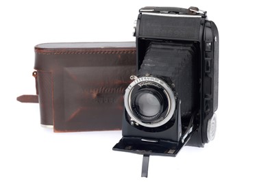 Lot 265 - A Voigtlander Bessa RF Folding Rangefinder Camera