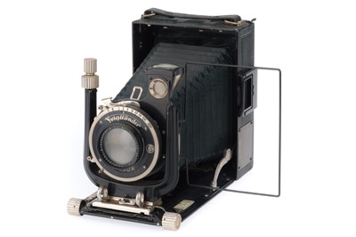 Lot 286 - A Voigtlander Bergheil 9x12 Folding Plate Camera