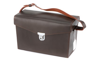 Lot 44 - A Leica Camera Outfit Carry Bag