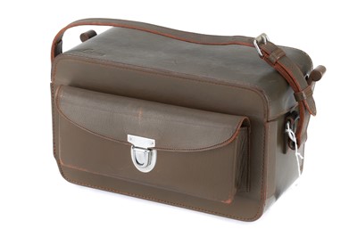 Lot 45 - A Leica Camera Outfit Carry Bag