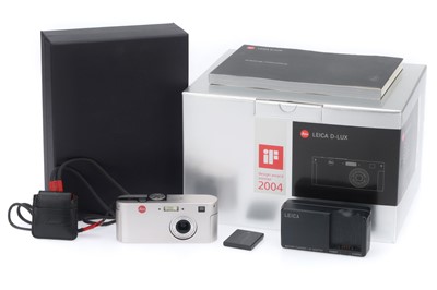 Lot 155 - A Leica D-LUX Compact Digital Camera
