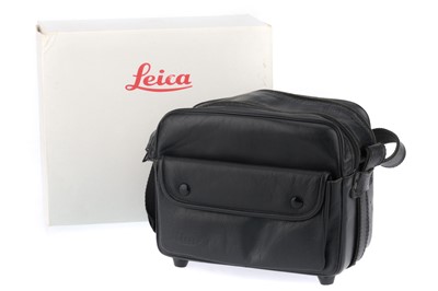 Lot 39 - A Leica Camera Outfit Carry Bag