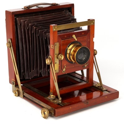 Lot 297 - A W. Allen Ideal Half Plate Mahogany Field Camera