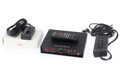 Lot 54 - A Selection of Leitz DU-24 Accessories