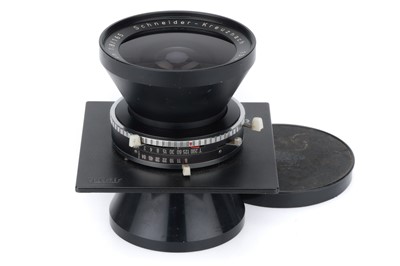 Lot 497 - A Schneider-Kreuznach Super-Angulon f/8 165mm Lens