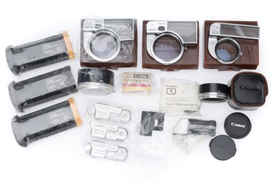 Lot 668 - A Selection of Canon Camera Accessories