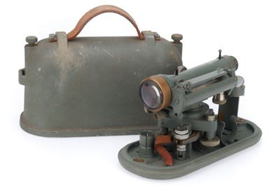 Lot 811 - A Cooke, Troughton and Simms Dumpy Level