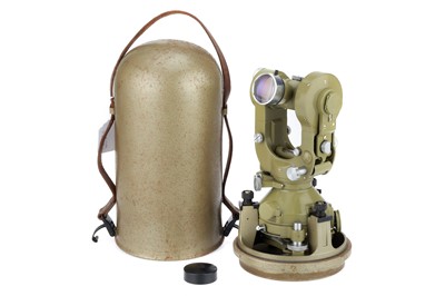 Lot 814 - A Wild Heerbrugg T2 Theodolite