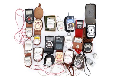Lot 656 - A Large Selection of Exposure Meters