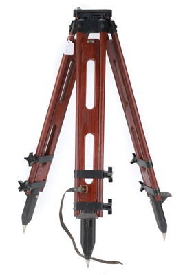 Lot 661 - A Zone VI Wooden Heavy Duty Tripod