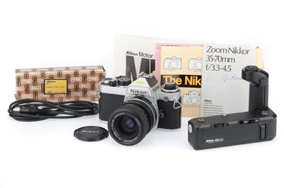 Lot 81 - A Nikon FE 35mm SLR Camera