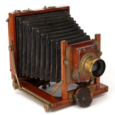 Lot 299 - An Unmarked Half Plate Mahogany Field Camera