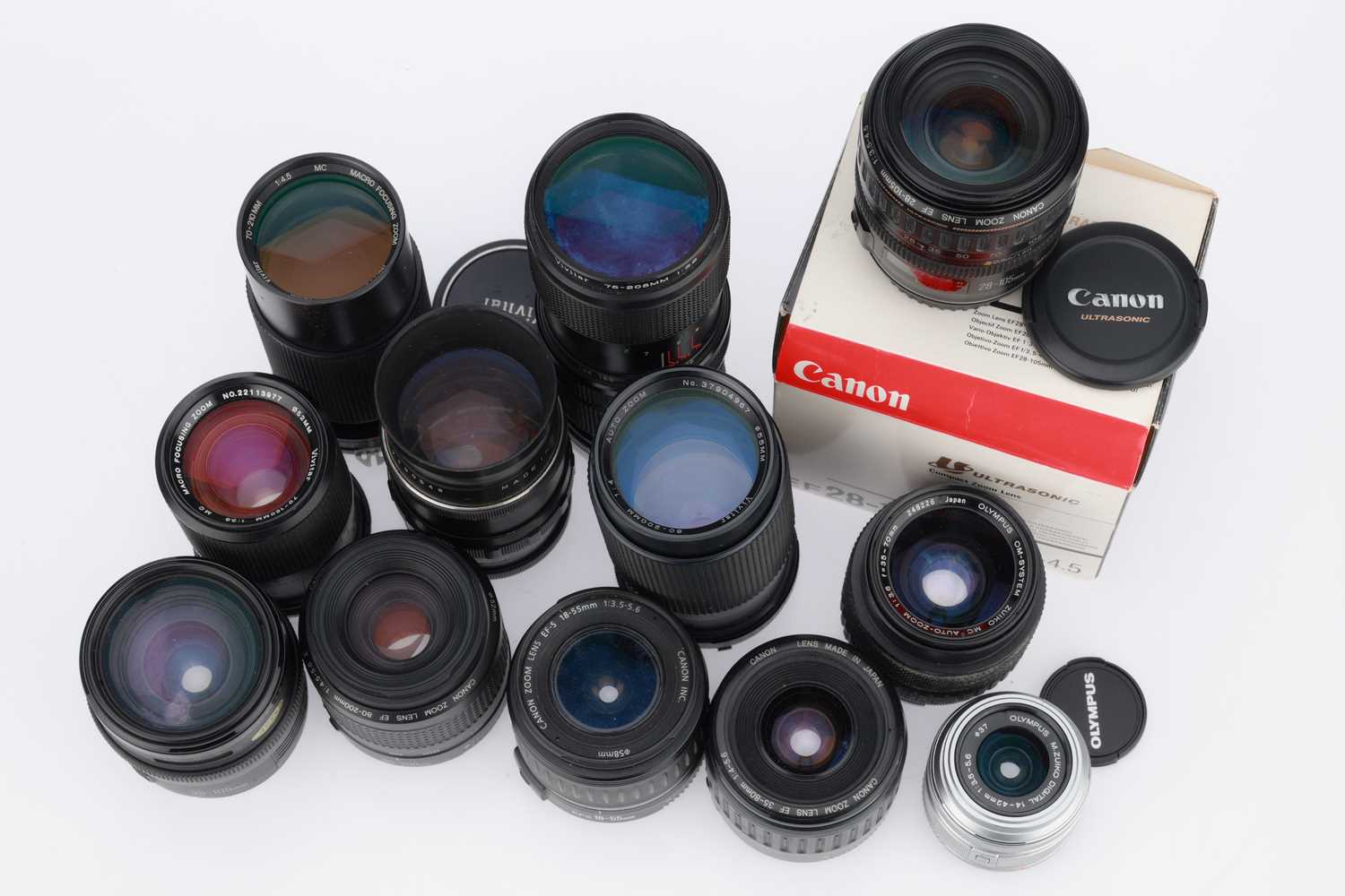 Lot 418 - A Selection of Short Telephoto and Zoom