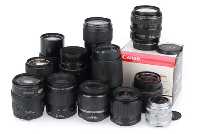 Lot 418 - A Selection of Short Telephoto and Zoom Lenses
