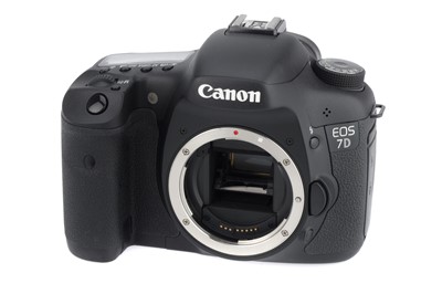 Lot 198 - A Canon EOS 7D Digital SLR Camera Body
